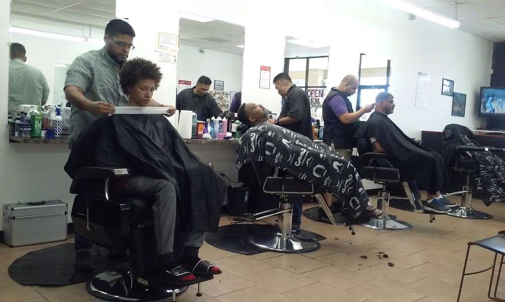 Platinum Styles Barber Shop, Inc. | 8900, 600 Courtland Blvd # 3, Deltona, FL 32738 | Phone: (386) 575-2165