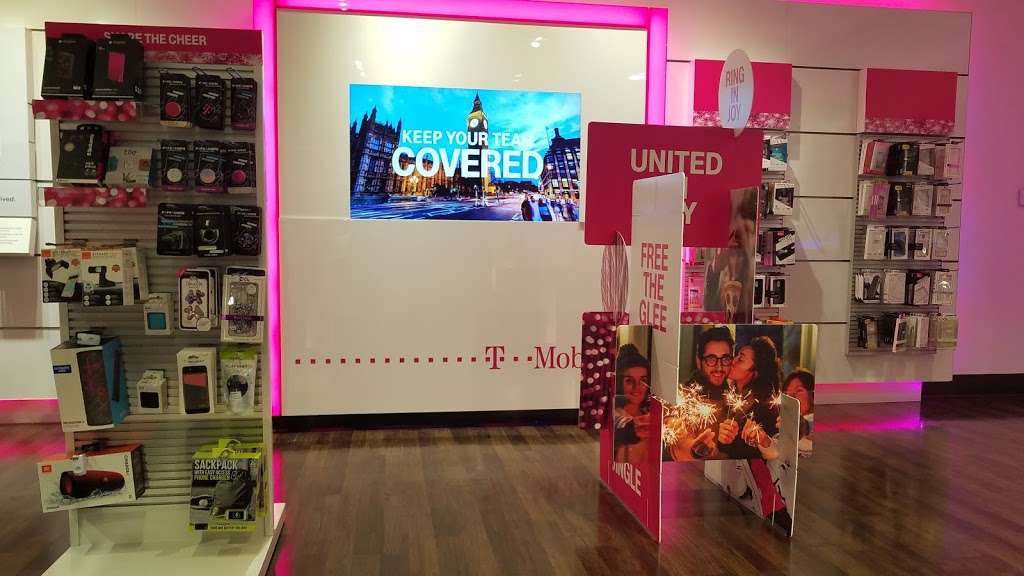 T-Mobile | 4636 E Colonial Dr, Orlando, FL 32803, USA | Phone: (407) 893-7700