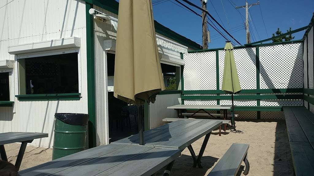 The Shack | 245 Central Walk, Bay Shore, NY 11706, USA