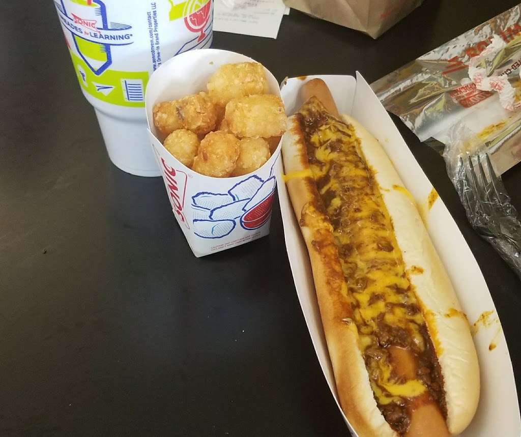 Sonic Drive-In | 1739 S St Augustine Dr, Dallas, TX 75217, USA | Phone: (972) 913-1493