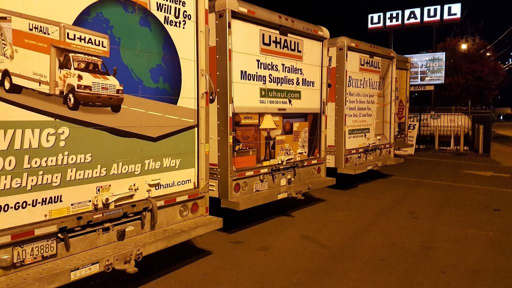 U-Haul Moving & Storage of Uptown Charlotte | 1224 N Tryon St, Charlotte, NC 28206, USA | Phone: (704) 379-1414