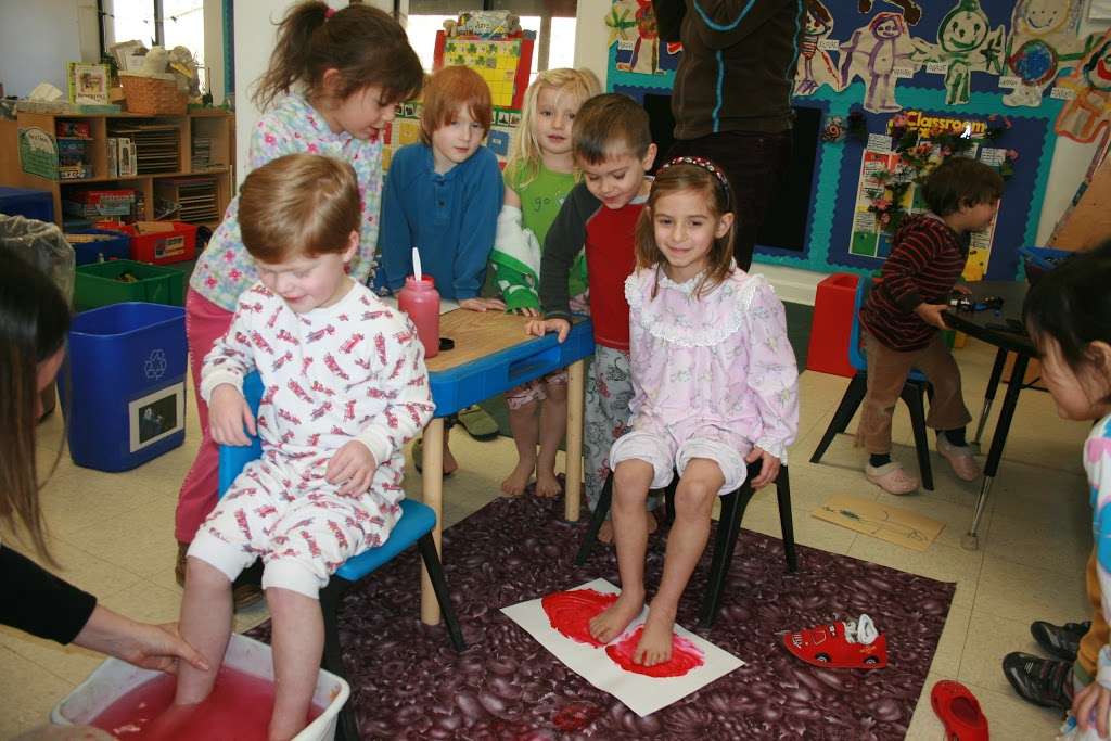 Playland Nursery School | 802 Ponus Ridge Rd, New Canaan, CT 06840, USA | Phone: (203) 966-2937