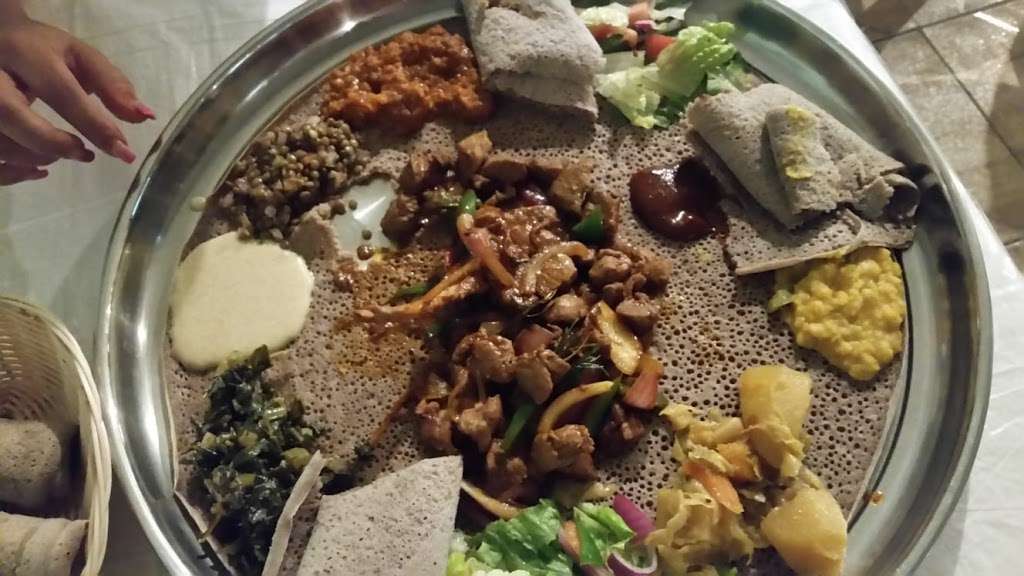 Selam Ethiopian & Eritrean Cuisine | 5494 Central Florida Pkwy, Orlando, FL 32821, USA | Phone: (407) 778-3119