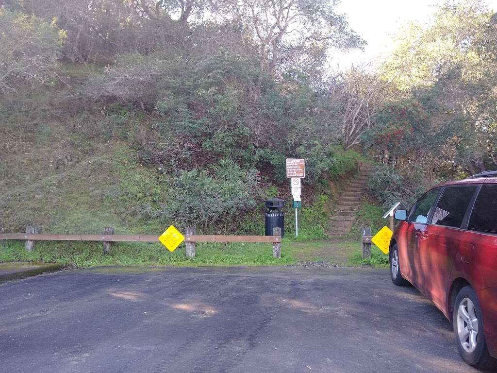 Tramanto Drive Trailhead for Eaton Park | 2907 Appian Way, San Carlos, CA 94070