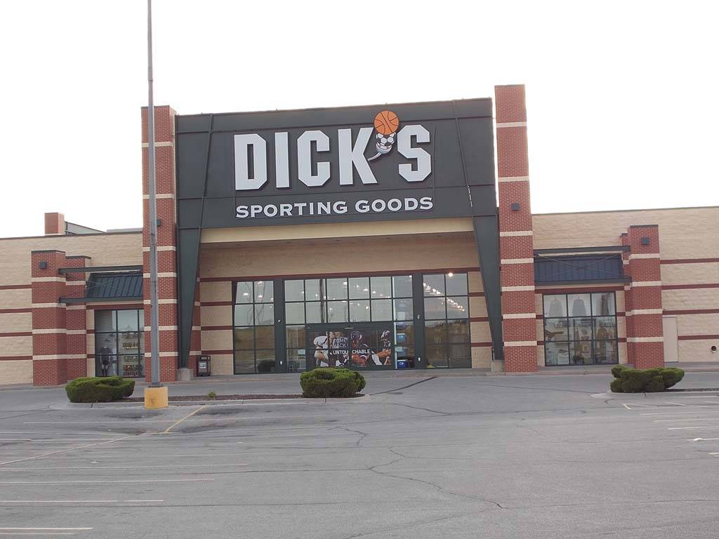 DICKS Sporting Goods | 4600 W Kellogg Dr, Wichita, KS 67209, USA | Phone: (316) 942-0910