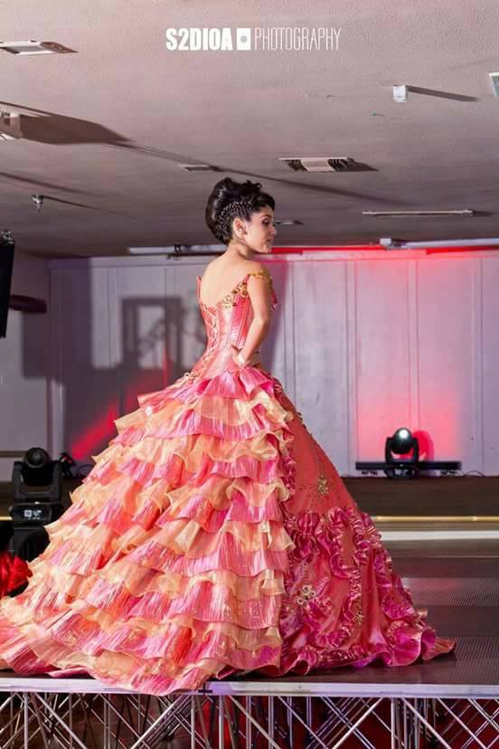 La Reyna del Glamour Alta Costura | 2515 E Thomas Rd #18, Phoenix, AZ 85016, USA | Phone: (480) 255-7186