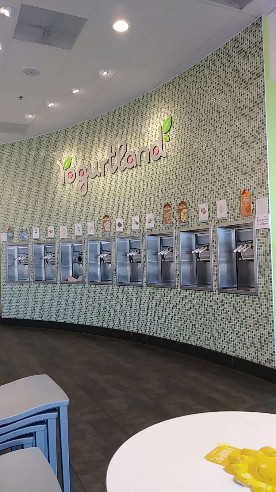 Yogurtland | 1870 N Perris Blvd #30, Perris, CA 92571, USA | Phone: (951) 490-4385