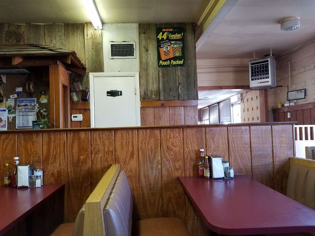 Hickory House | 906 N Dallas Ave, Lancaster, TX 75146, USA | Phone: (972) 227-7322