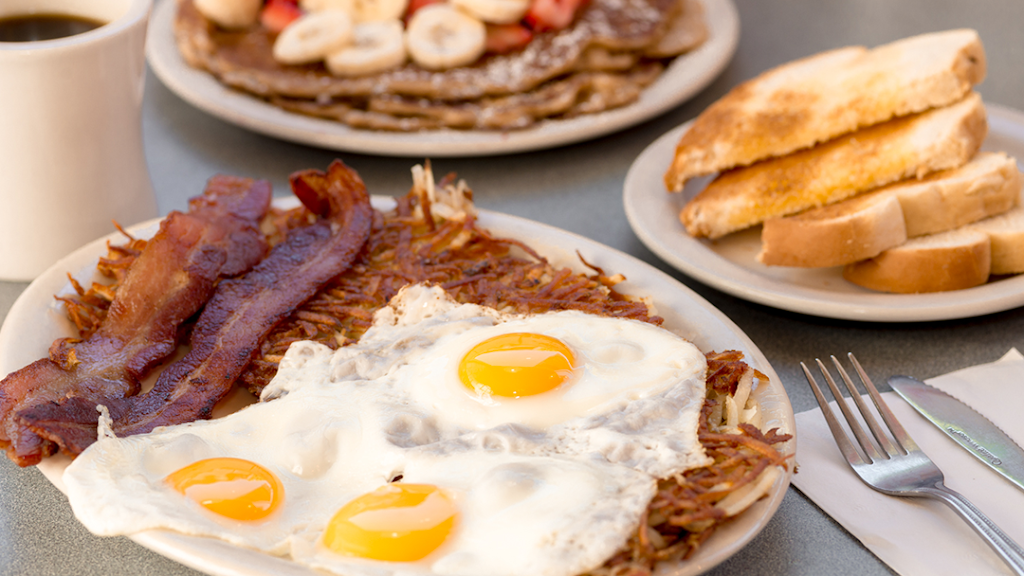 The Uptowner Cafe on Grand | 1100 Grand Ave, St Paul, MN 55105, USA | Phone: (651) 224-0406