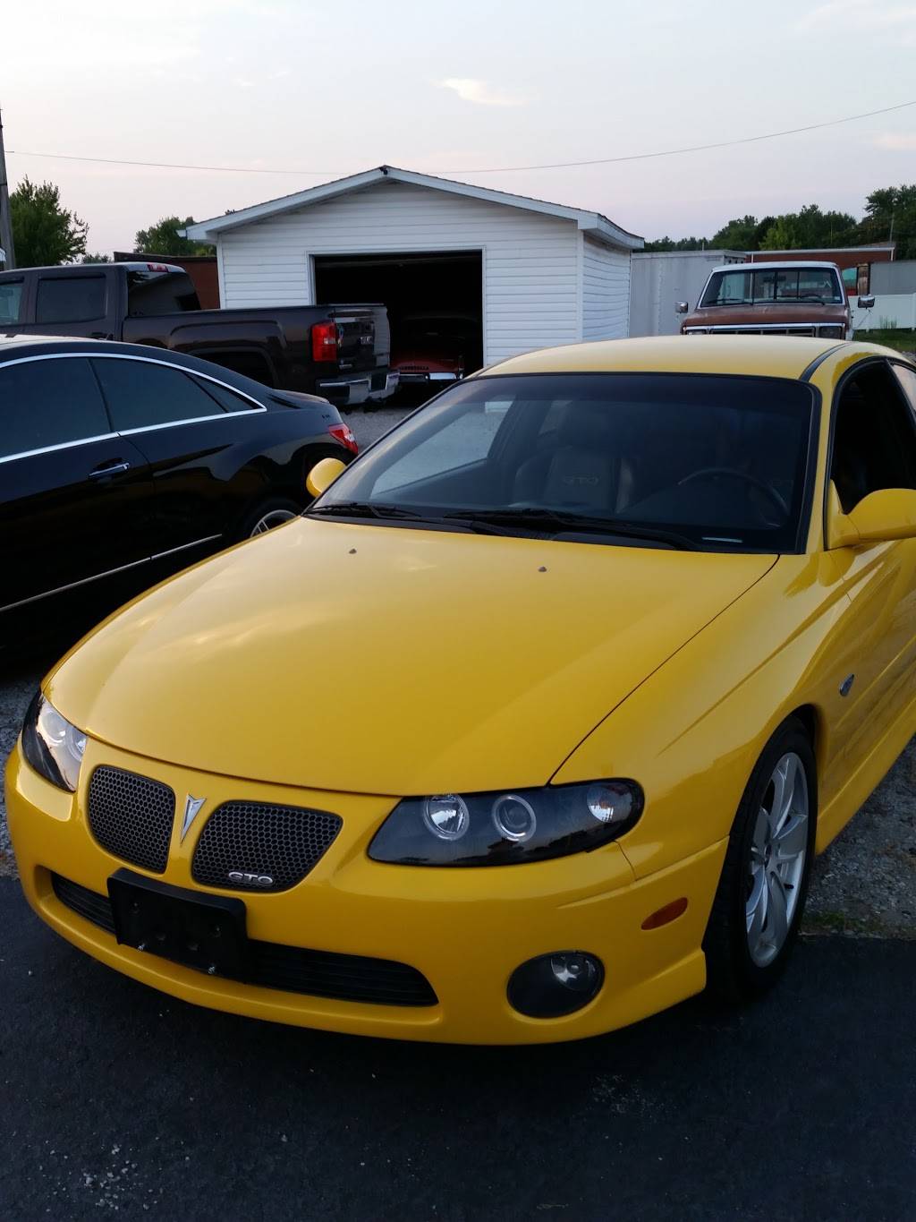 Bob Patterson Auto Sales | 129 E St Louis Ave, East Alton, IL 62024, USA | Phone: (618) 580-1768