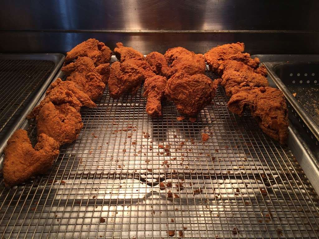 Louisiana Fried Chicken | 1367 N Fair Oaks Ave, Pasadena, CA 91103, USA | Phone: (626) 296-9278