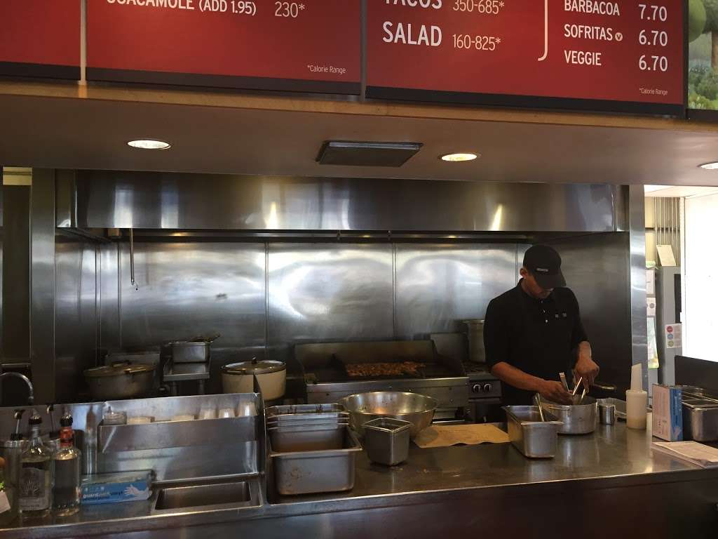 Chipotle Mexican Grill | 22379 El Toro Rd, Lake Forest, CA 92630 | Phone: (949) 830-9091