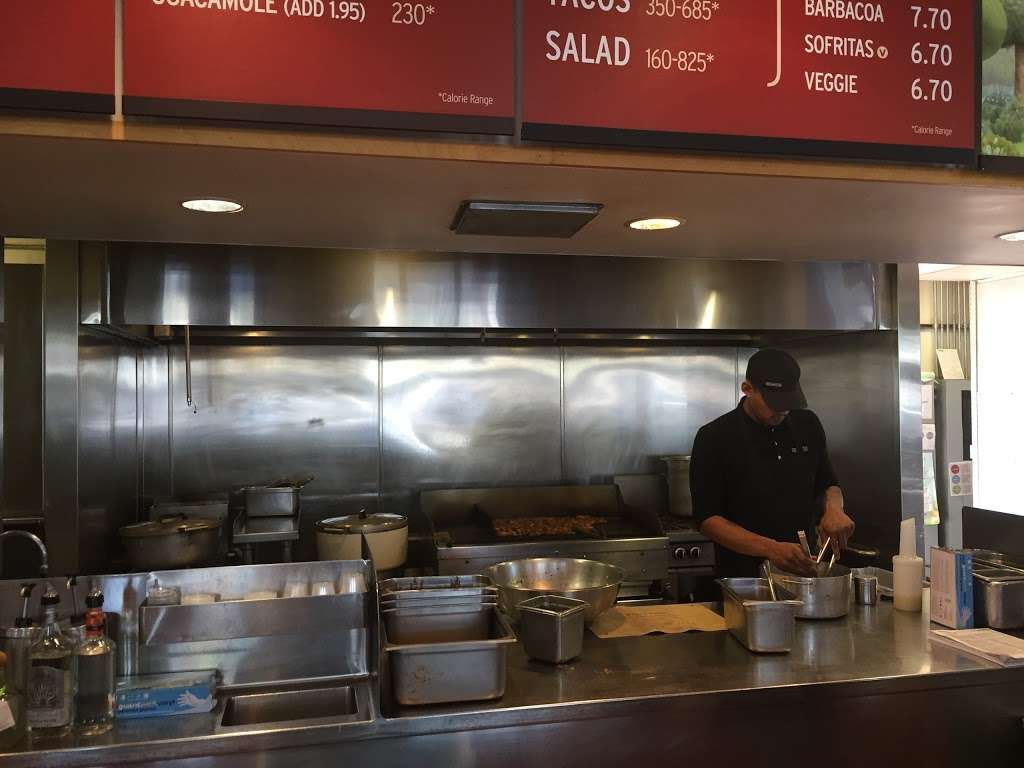 Chipotle Mexican Grill | 22379 El Toro Rd, Lake Forest, CA 92630, USA | Phone: (949) 830-9091