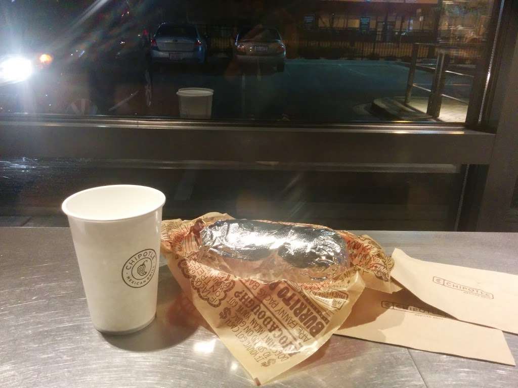 Chipotle Mexican Grill | 5224 N Broadway #102, Chicago, IL 60640, USA | Phone: (773) 878-1132