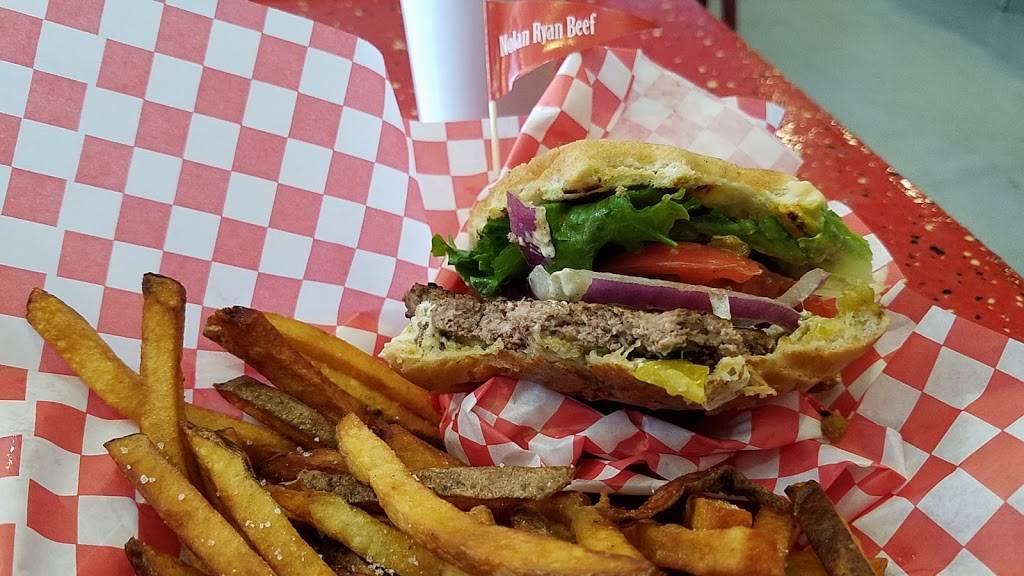 Tommys Burgers + Brews | 1736 Mall Cir, Fort Worth, TX 76116, USA | Phone: (817) 759-9088