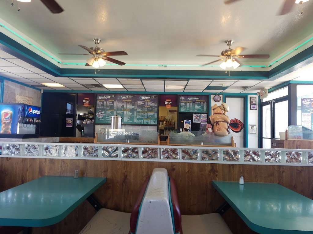 Primo Burgers | 16862 CA-14, Mojave, CA 93501, USA | Phone: (661) 824-2011