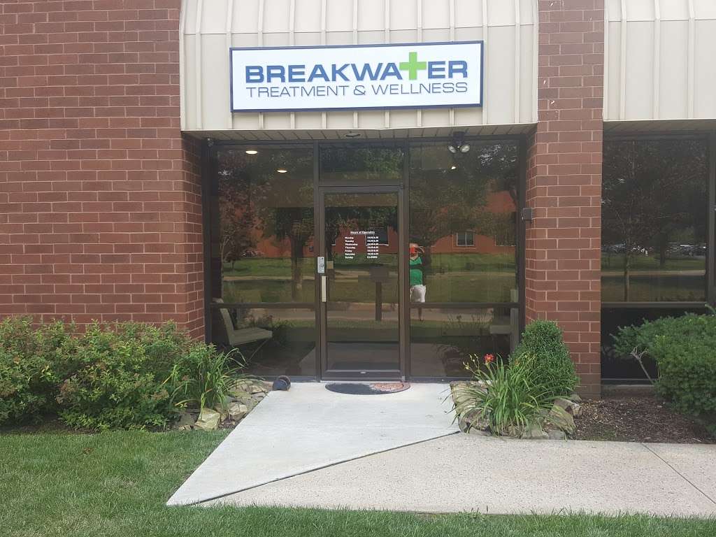 Breakwater Treatment & Wellness | 2 Corporate Dr ste e, Cranbury, NJ 08512, USA | Phone: (732) 703-7300
