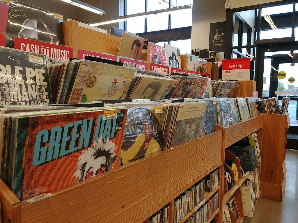 Half Price Books | 2226 S Randall Rd, Algonquin, IL 60102 | Phone: (847) 458-2669