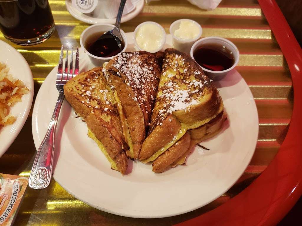 Victorys Cafe | 2121 E Craig Rd, North Las Vegas, NV 89030, USA | Phone: (702) 507-5700