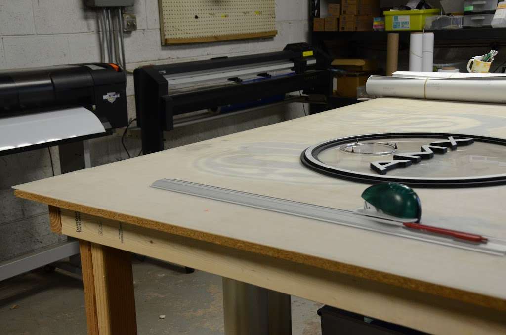 Graphic Sign Shop | 1200 15th Ave, Union Grove, WI 53182, USA | Phone: (262) 878-5902
