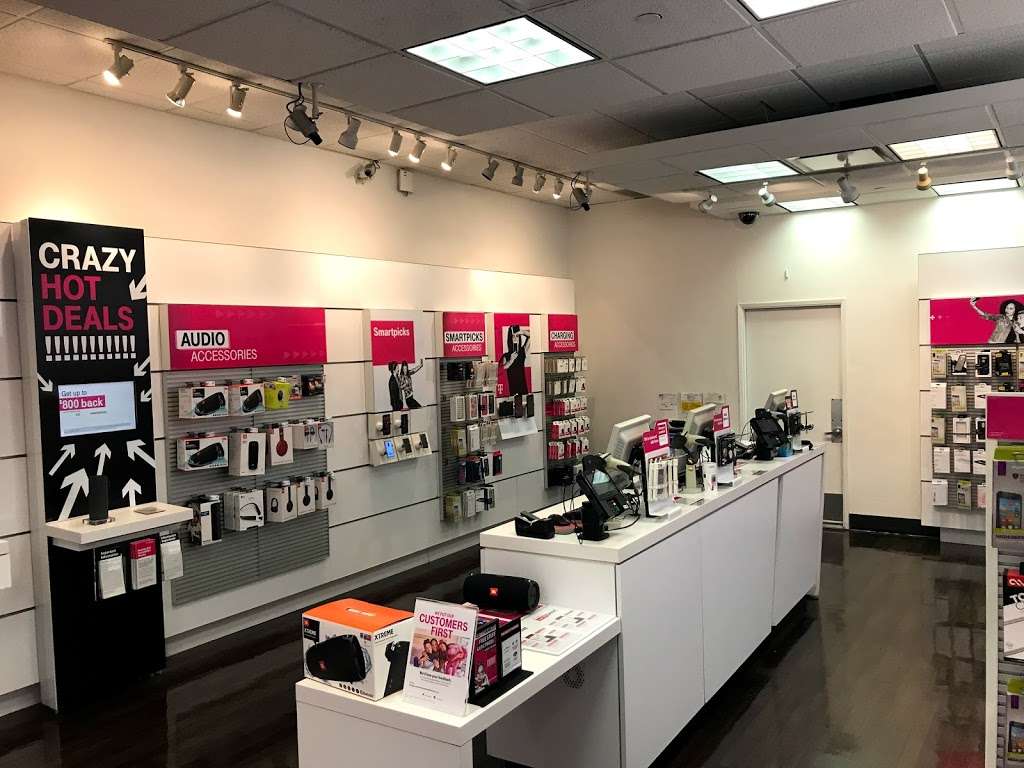 T-Mobile | 1025 Westminster Mall #1108, Westminster, CA 92683 | Phone: (714) 892-3942