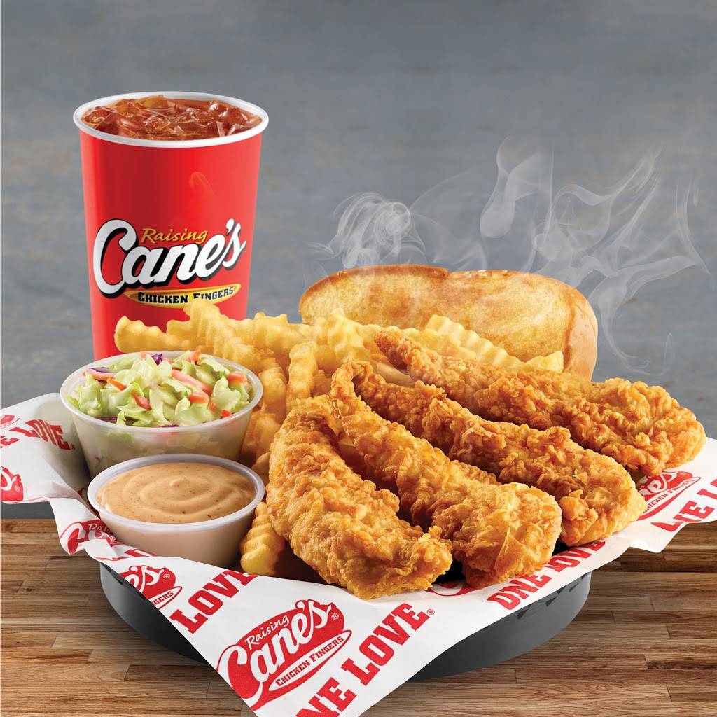 Raising Canes Chicken Fingers | 2255 W Northwest Hwy, Dallas, TX 75220, USA | Phone: (214) 353-7141