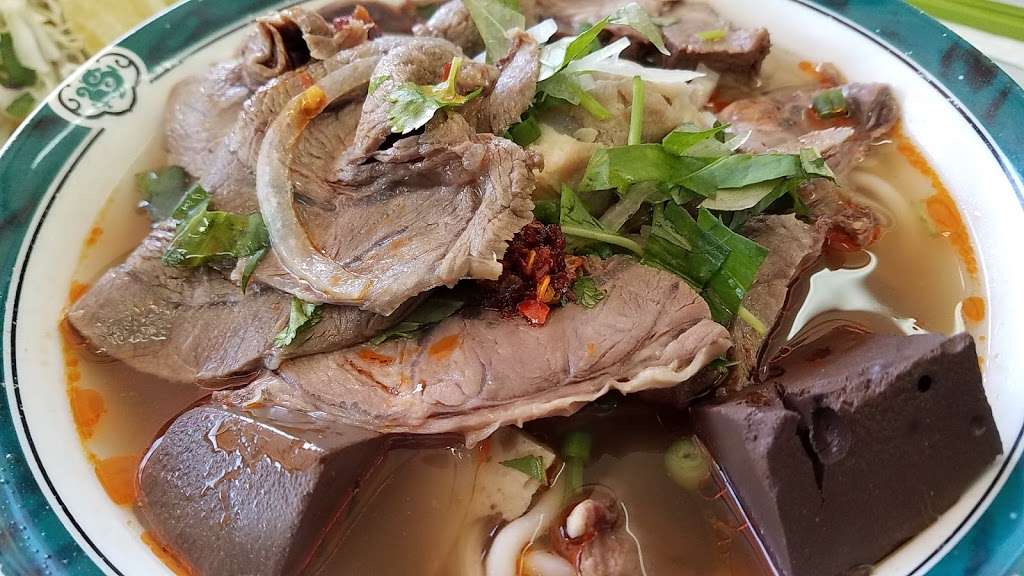 Bun Bo Hue | 2871 Senter Rd, San Jose, CA 95111, USA | Phone: (408) 629-4212