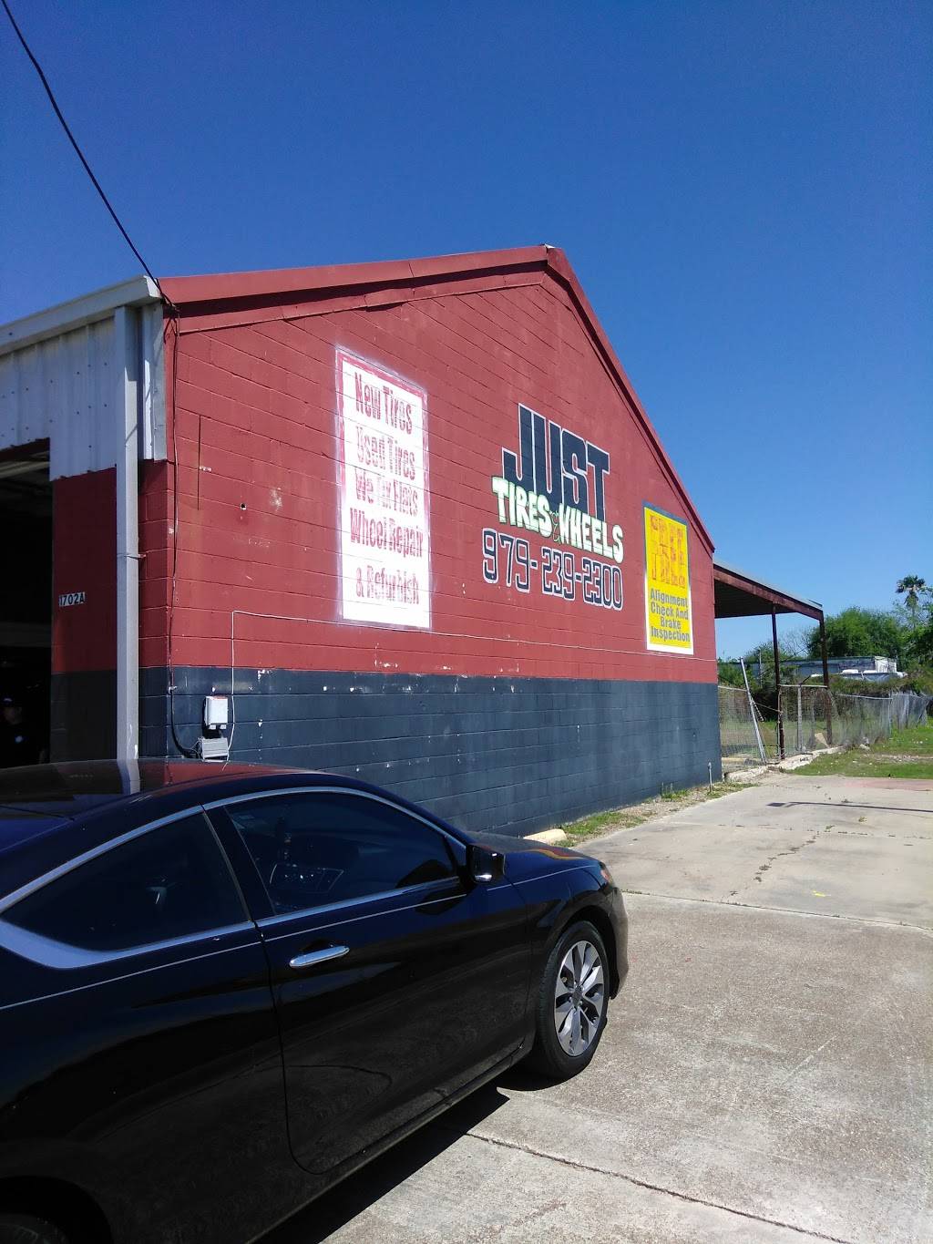 Just Tires and Wheels | 1702 Yellowstone St, Freeport, TX 77541, USA | Phone: (979) 239-2300