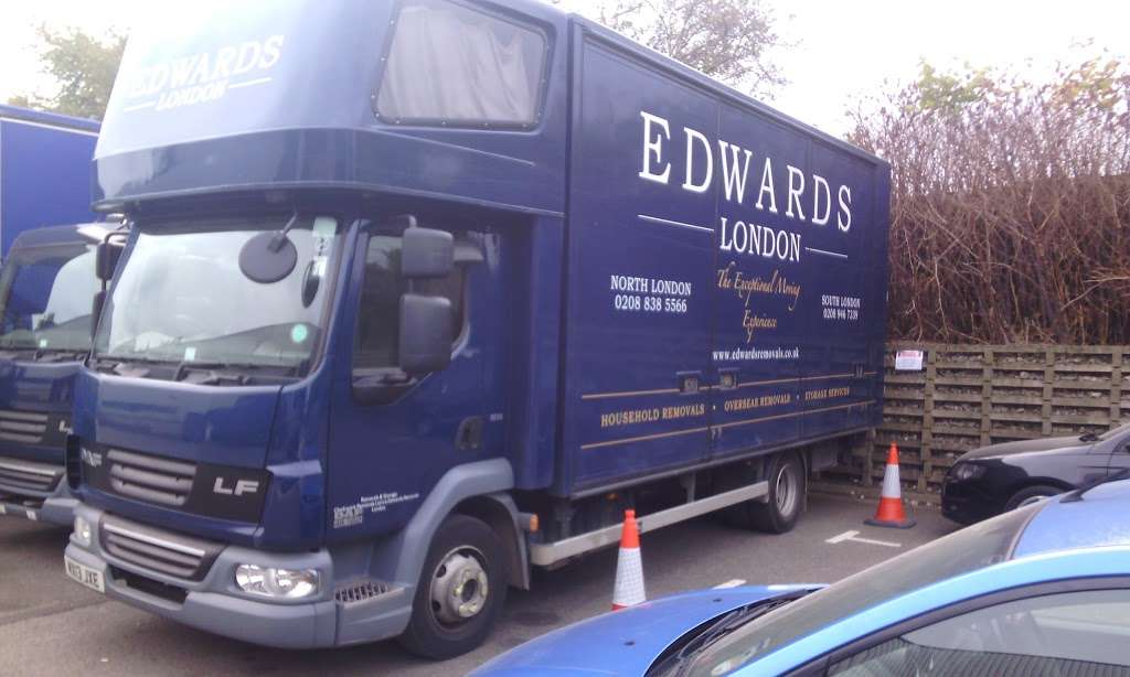 Edwards Removals | 106 Brent Terrace, London NW2 1BZ, UK | Phone: 020 3124 1839