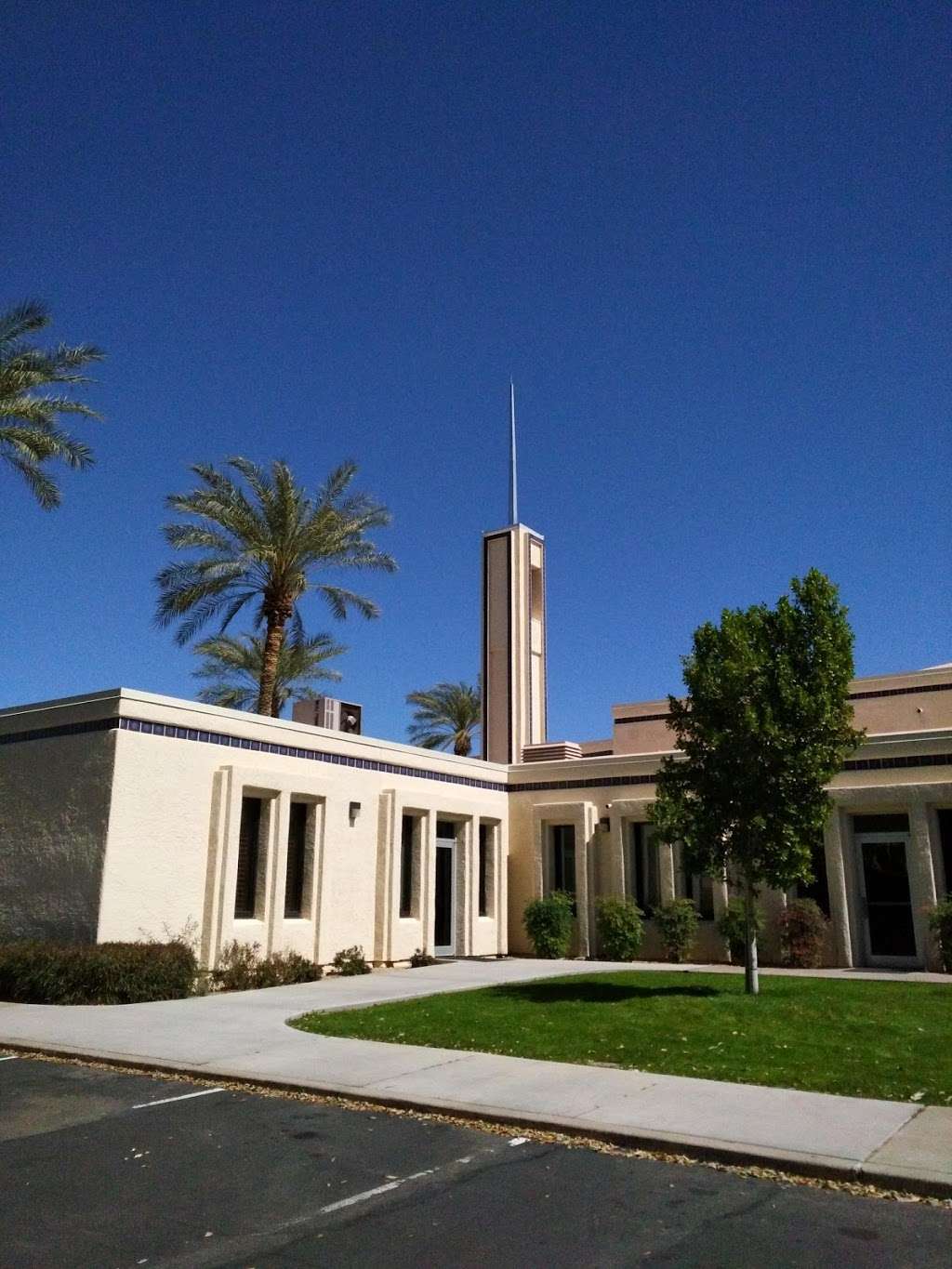 The Church of Jesus Christ of Latter-day Saints | 325 W Coral Gables Dr, Phoenix, AZ 85023, USA