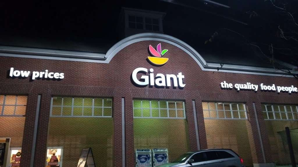 Giant Food | 9730 Groffs Mill Dr, Owings Mills, MD 21117, USA | Phone: (410) 654-1156