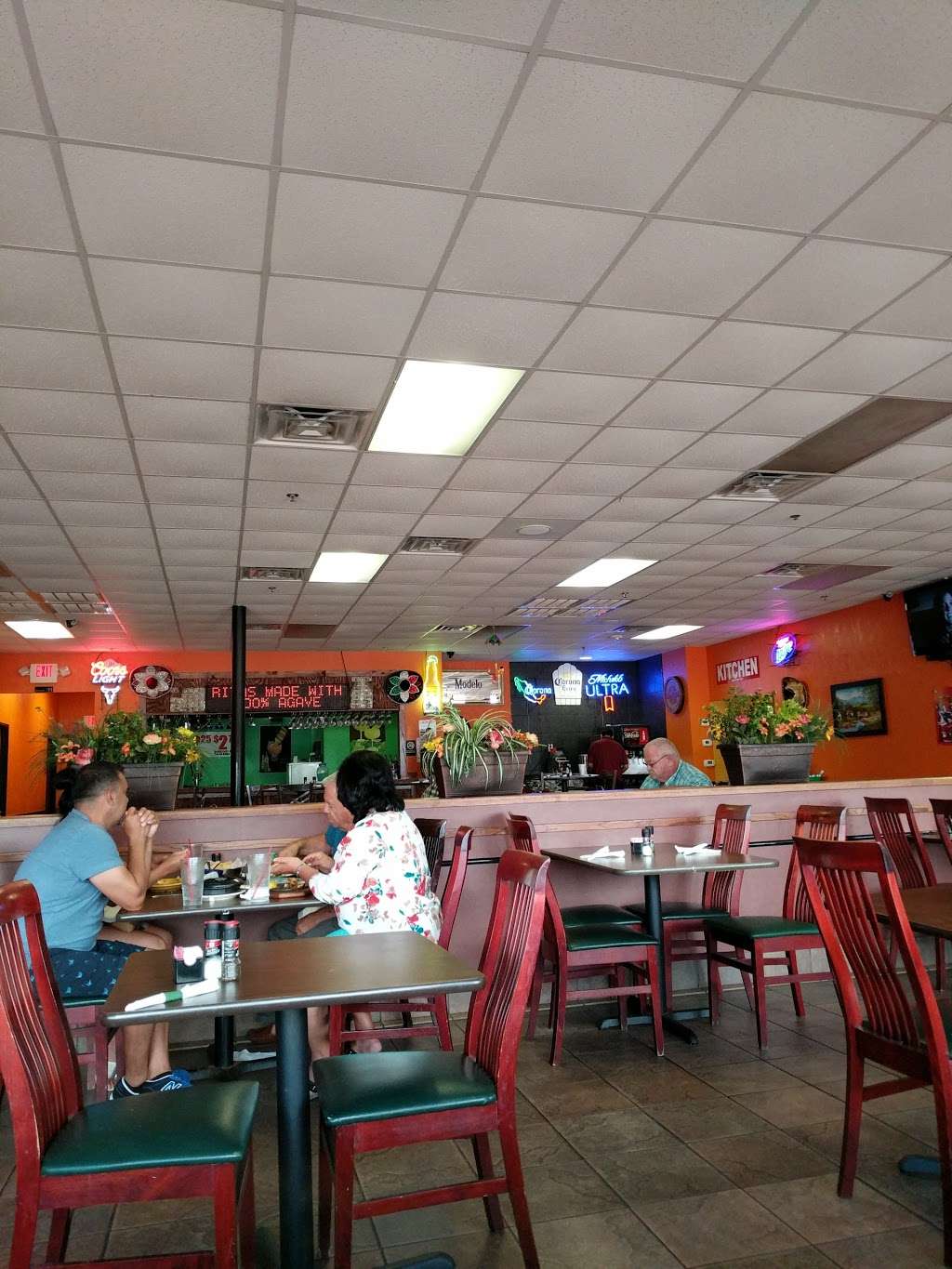 La Familia Mexican Restaurant | 20710 Gulf Fwy #30, Webster, TX 77598 | Phone: (281) 993-4560