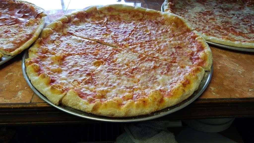 Prima Pizza | 328 Avenue B A, Bayonne, NJ 07002, USA | Phone: (201) 339-3100