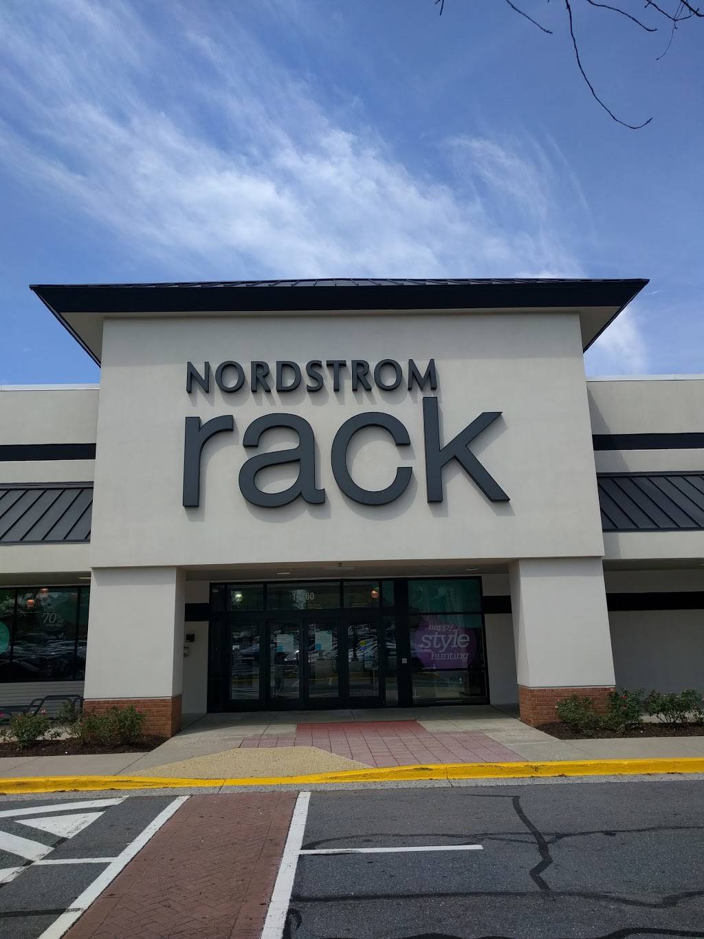 Nordstrom Rack | 15760 Shady Grove Rd, Gaithersburg, MD 20877, USA | Phone: (301) 527-1133