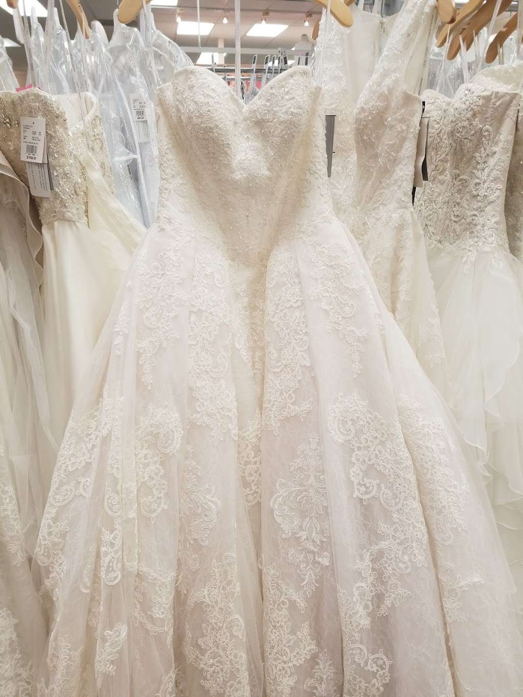 Davids Bridal | 20140 Hawthorne Blvd, Torrance, CA 90503 | Phone: (310) 370-6499