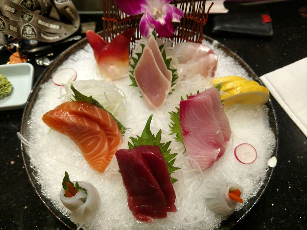 JJ Sushi | 33040 Antelope Rd #104, Murrieta, CA 92563 | Phone: (951) 301-5828