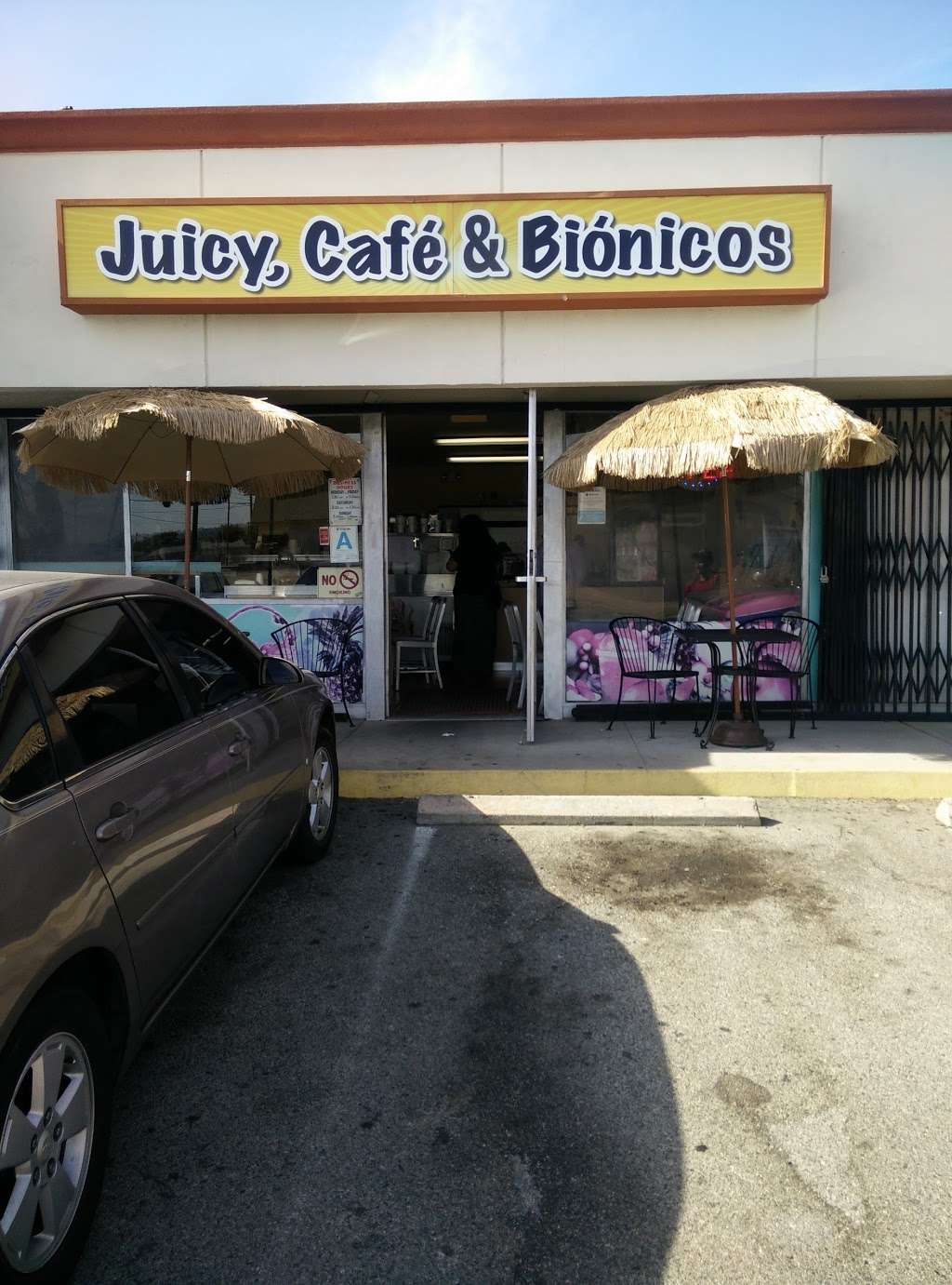 Juicy Cafe & Bionicos | 607 Francisquito Ave, West Covina, CA 91790 | Phone: (626) 918-6025