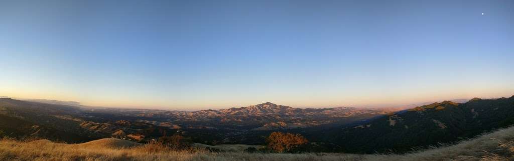 Las Trampas Peak | Moraga, CA 94556, USA | Phone: (888) 327-2757