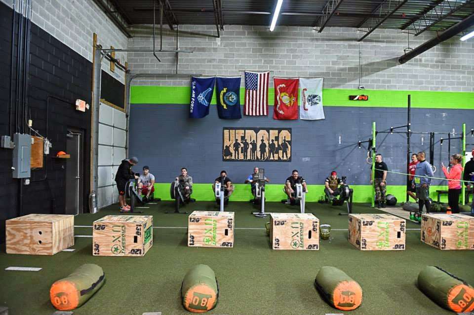 CrossFit UXO | 905 Lakeside Dr #5, Gurnee, IL 60031, USA | Phone: (224) 610-0989