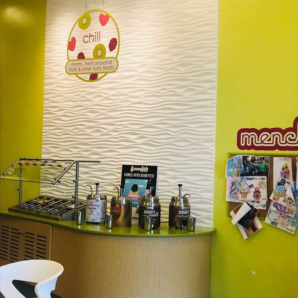 Menchies Frozen Yogurt | 691 W Edgar Rd, Linden, NJ 07036 | Phone: (908) 583-6222