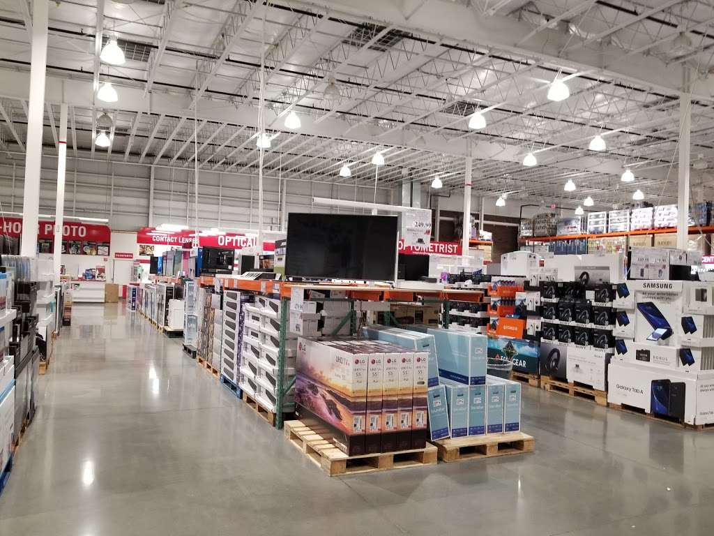 Costco Wholesale | 25901 Riverwoods Rd, Mettawa, IL 60045, USA | Phone: (847) 235-1302