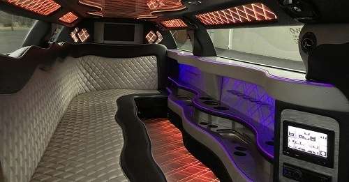 Xtreme Limo LLC | 6951 E 30th St Suite D, Indianapolis, IN 46219 | Phone: (317) 341-1716