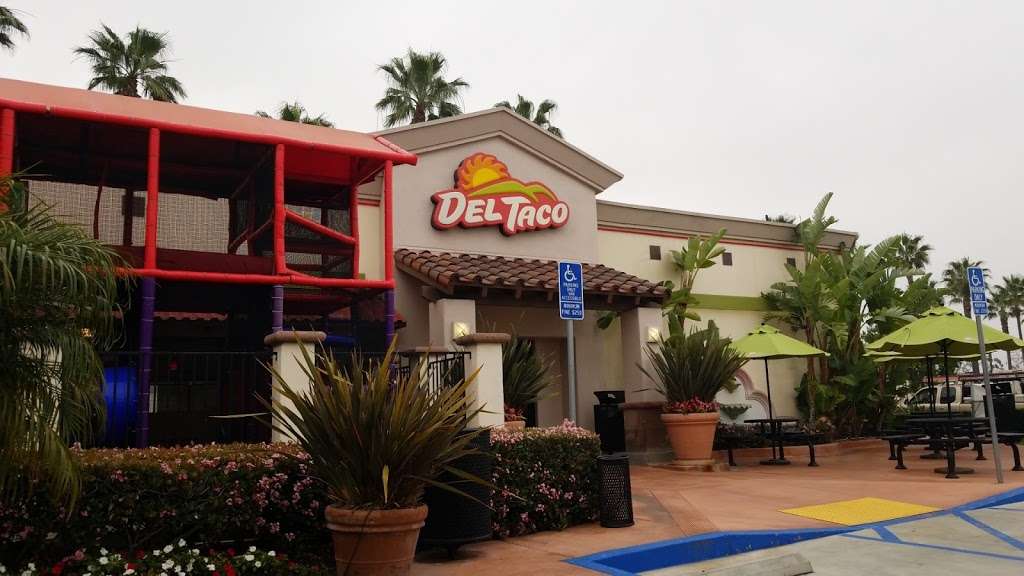 Del Taco | 26702 Portola Pkwy, Foothill Ranch, CA 92610 | Phone: (949) 588-0716