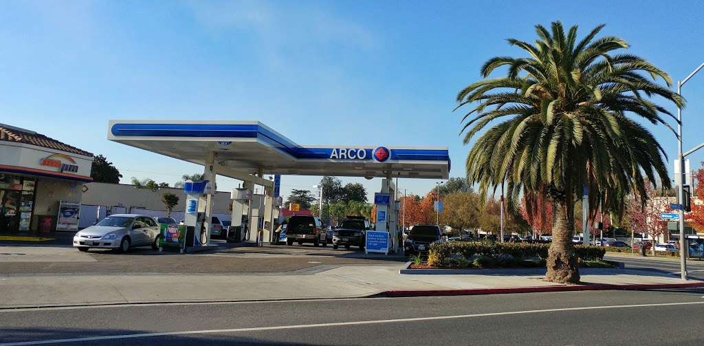 ARCO | 200 W Willow St, Long Beach, CA 90806, USA | Phone: (562) 988-3209