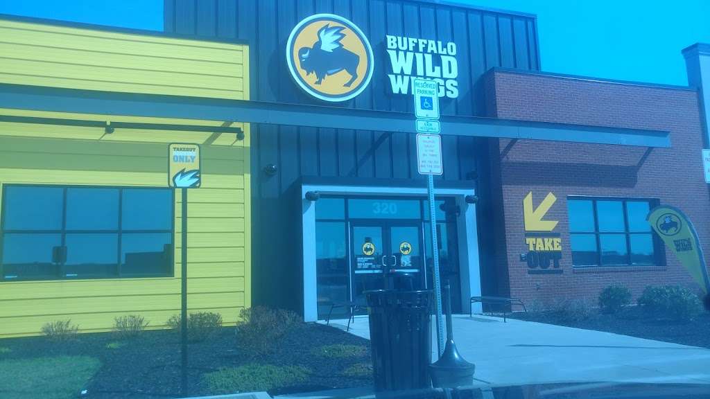 Buffalo Wild Wings | 320 Town Center Dr, York, PA 17408, USA | Phone: (717) 767-8984