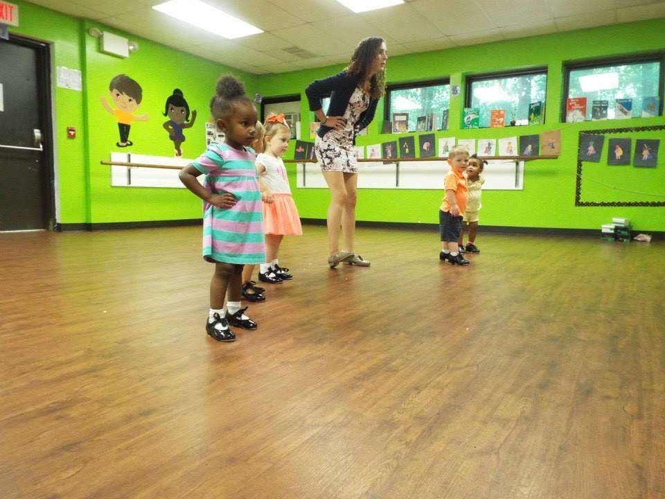 Stages Academy - Buckingham | 2401 Heritage Center Drive, Building 800, Furlong, PA 18925, USA | Phone: (215) 347-0777