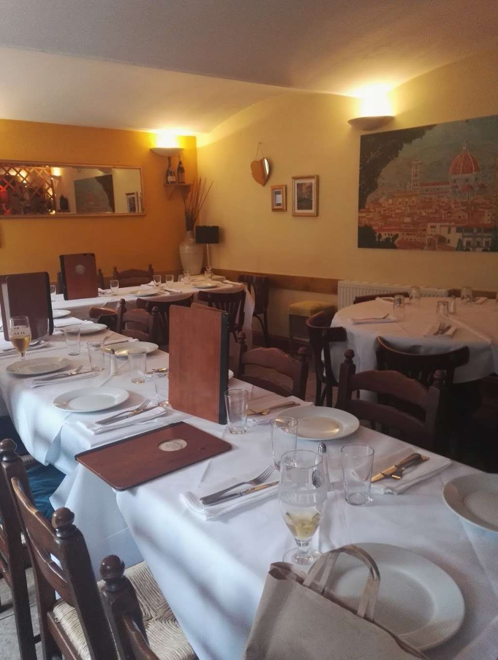 Osteria Del Portico | 7A High St, London W5 5DA, UK | Phone: 020 8840 3297