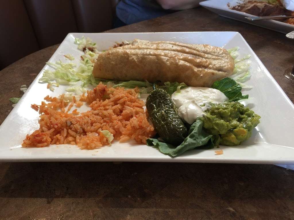 Chapala Mexican Restaurant | 245 S 10th St, Santa Paula, CA 93060, USA | Phone: (805) 525-2813