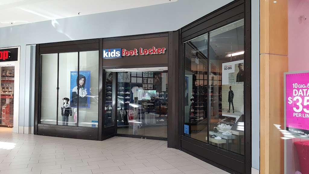 Kids Foot Locker | 1700 W International Space 309, Daytona Beach, FL 03211, USA | Phone: (386) 255-5004