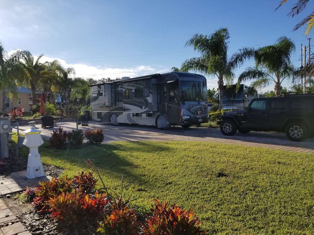 Bay Lake Motorcoach Resort | 2750 Baylake Resort Rd, Polk City, FL 33868, USA | Phone: (888) 223-6418